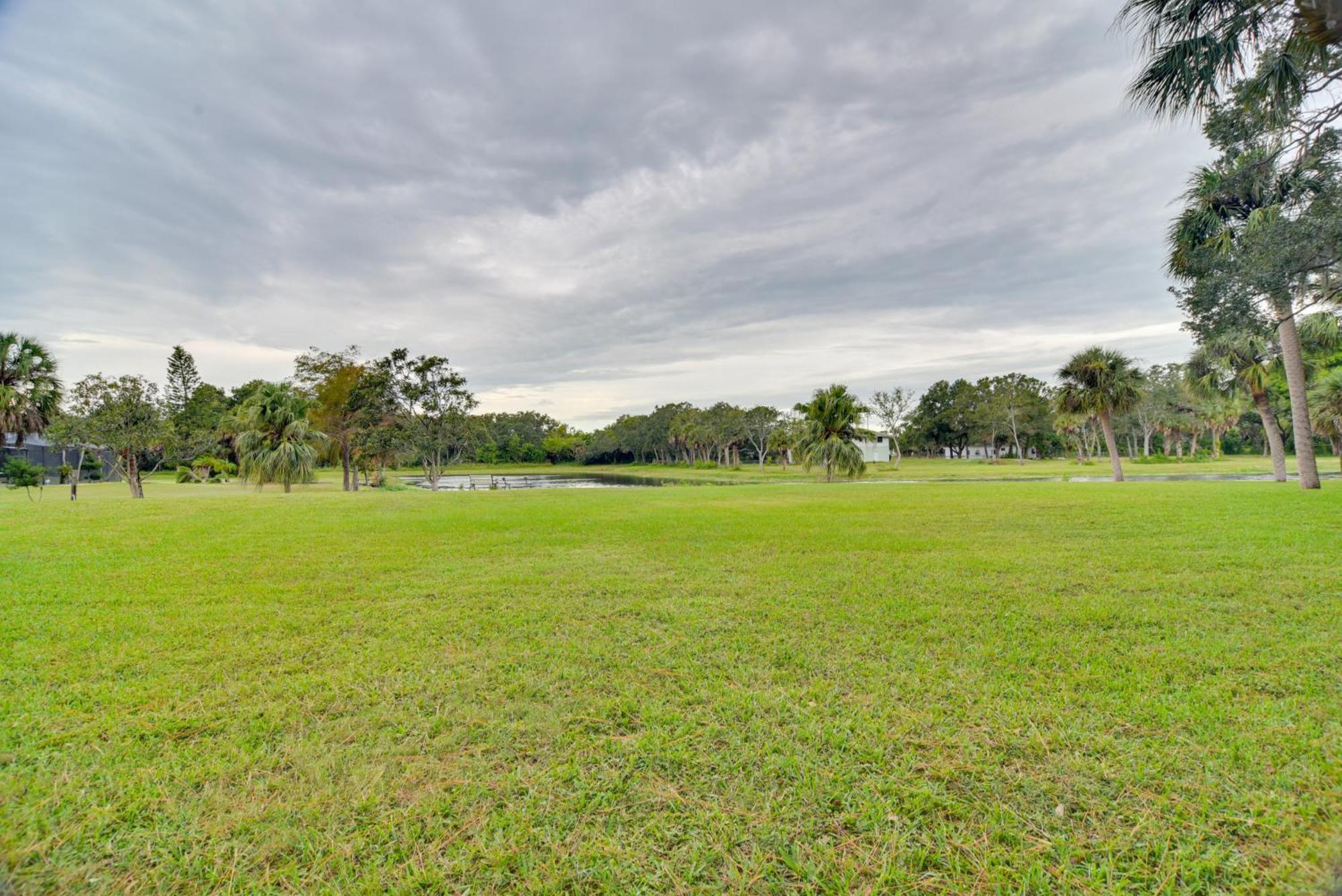 Sleek Largo Studio With Pond Less Than 7 Mi To Beach! Exterior foto
